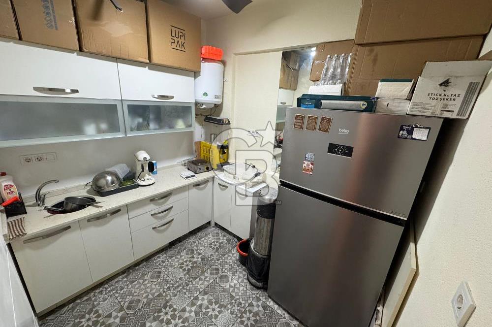 KADIKÖY TRAMVAY HATTI ÜZERİNDE DEVREN KİRALIK HAZIR KAFE