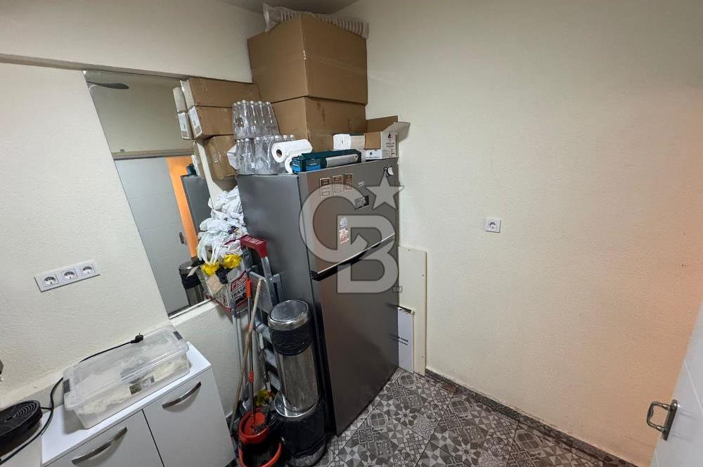 KADIKÖY TRAMVAY HATTI ÜZERİNDE DEVREN KİRALIK HAZIR KAFE