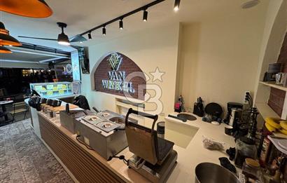 KADIKÖY TRAMVAY HATTI ÜZERİNDE DEVREN KİRALIK HAZIR KAFE