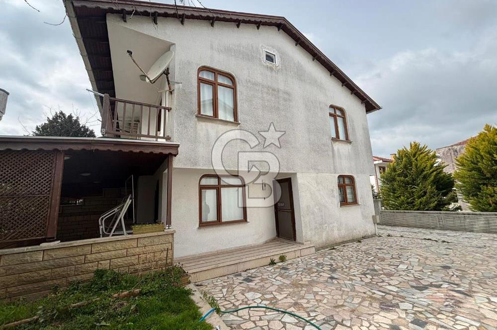 SİTE İÇİNDE DENİZE SIFIR YAZ-KIŞ OTURUMA UYGUN VİLLA