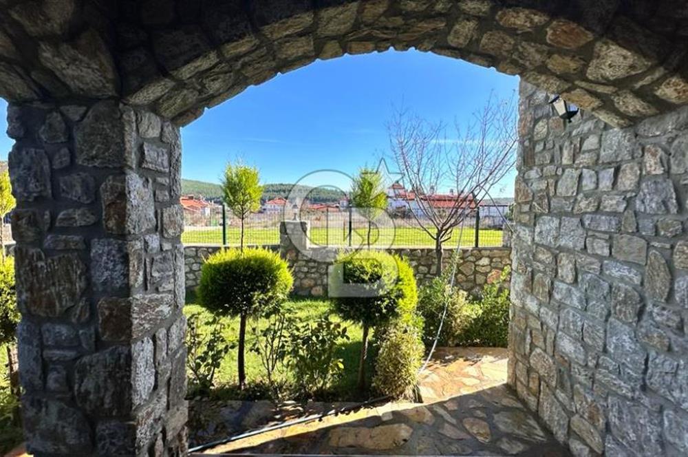 MUĞLA ULA KIZILAĞAÇ’TA DENİZE VE MERKEZE YAKIN 5+1 TAM MÜSTAKİL TAŞ VİLLA