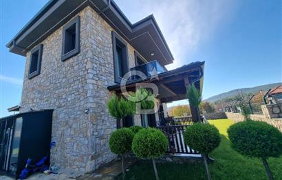 MUĞLA ULA KIZILAĞAÇ’TA DENİZE VE MERKEZE YAKIN 5+1 TAM MÜSTAKİL TAŞ VİLLA