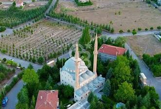 NİĞDE'DE VİLLA İMARLI 817 M2 ARSA - 1 - 341443