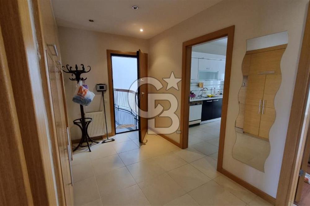 Yeni Girne Saklıbahçe Sitesi Havuz Manzaralı Satılık 3+1 Daire