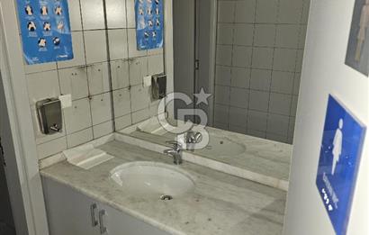 BANKADAN SATILIK FATİH’TE CADDE ÜZERİ, 575 m² DÜKKAN