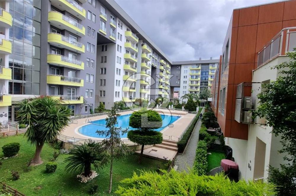 Yeni Girne Saklıbahçe Sitesi Havuz Manzaralı Satılık 3+1 Daire