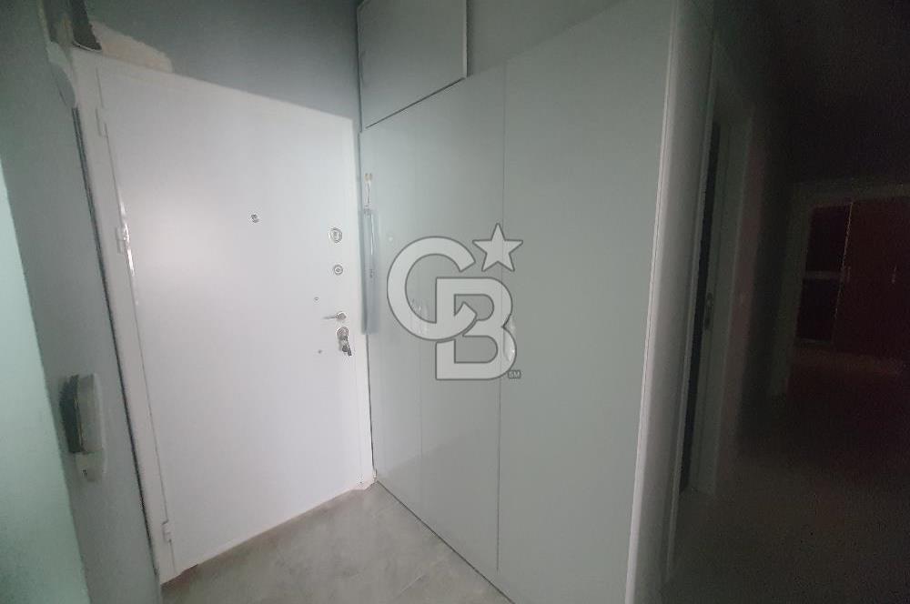 ÇİĞLİ UĞUR MUMCU MAHALLESİ EFE CİTY'DE ŞEHİR DEĞİŞİKLİĞİ NEDENİYLE SATILIK İÇİ YAPILI 2+1 DAİRE 