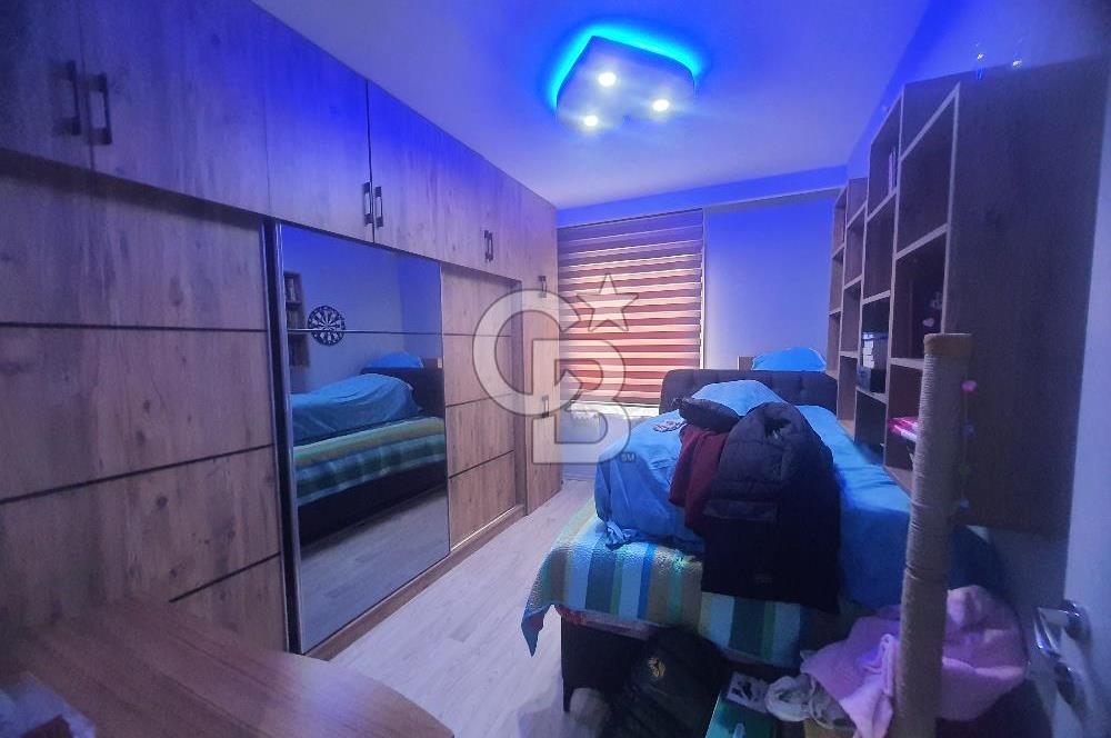 ÇİĞLİ UĞUR MUMCU MAHALLESİ EFE CİTY'DE ŞEHİR DEĞİŞİKLİĞİ NEDENİYLE SATILIK İÇİ YAPILI 2+1 DAİRE 