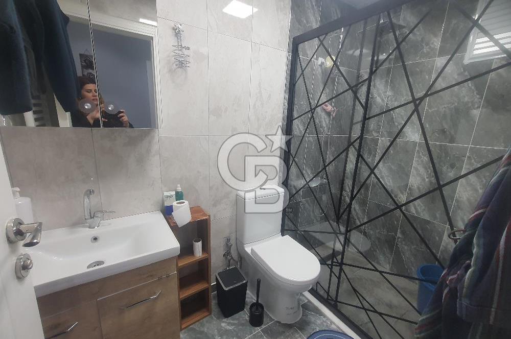 ÇİĞLİ UĞUR MUMCU MAHALLESİ EFE CİTY'DE ŞEHİR DEĞİŞİKLİĞİ NEDENİYLE SATILIK İÇİ YAPILI 2+1 DAİRE 