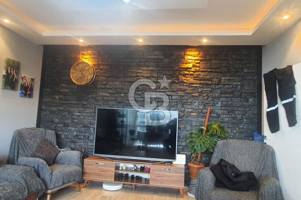 ÇİĞLİ UĞUR MUMCU MAHALLESİ EFE CİTY'DE ŞEHİR DEĞİŞİKLİĞİ NEDENİYLE SATILIK İÇİ YAPILI 2+1 DAİRE 