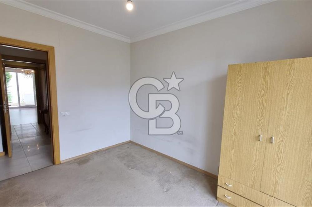 Yeni Girne Saklıbahçe Sitesi Havuz Manzaralı Satılık 3+1 Daire