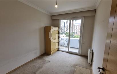 Yeni Girne Saklıbahçe Sitesi Havuz Manzaralı Satılık 3+1 Daire