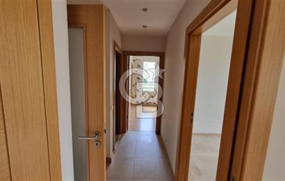 Yeni Girne Saklıbahçe Sitesi Havuz Manzaralı Satılık 3+1 Daire