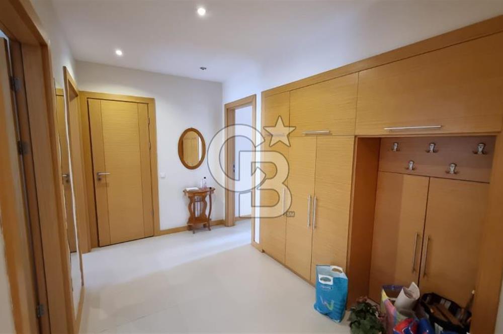 Yeni Girne Saklıbahçe Sitesi Havuz Manzaralı Satılık 3+1 Daire