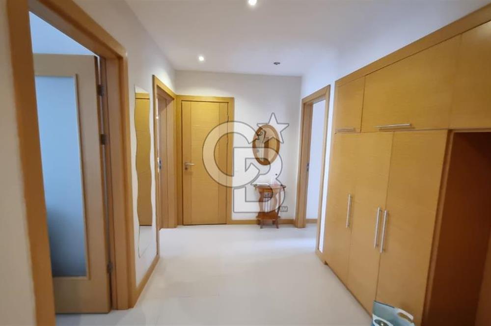 Yeni Girne Saklıbahçe Sitesi Havuz Manzaralı Satılık 3+1 Daire