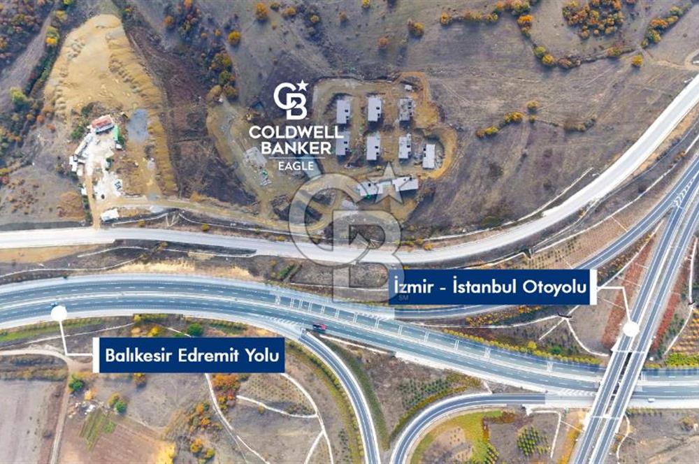 CB EAGLE'DAN EDREMİT YOLUNDA EMSALSİZ SATILIK 4+1 HAVUZLU VİLLA