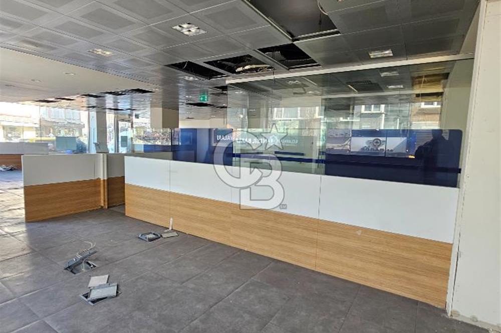 BANKADAN SATILIK FATİH’TE CADDE ÜZERİ, 575 m² DÜKKAN