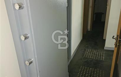 BANKADAN SATILIK FATİH’TE CADDE ÜZERİ, 575 m² DÜKKAN