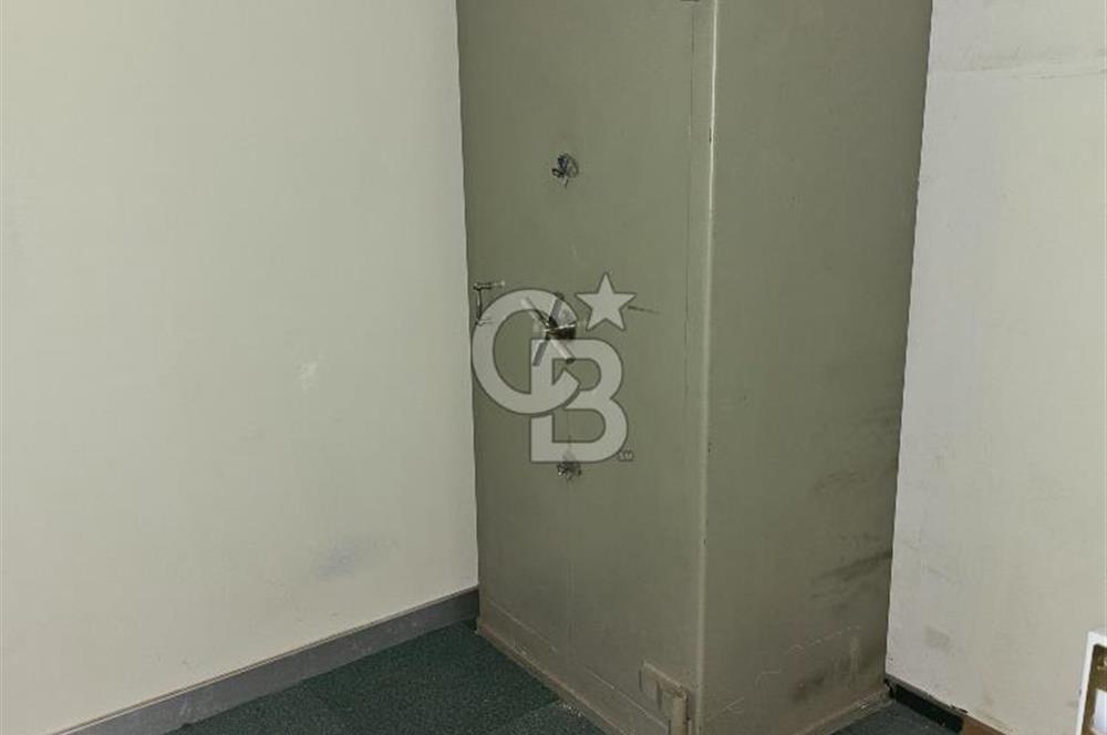 BANKADAN SATILIK FATİH’TE CADDE ÜZERİ, 575 m² DÜKKAN