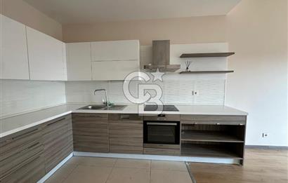 SEMBOL İSTANBUL'DA DENİZ MANZARALI BÜYÜK TİP 1+1 KİRALIK DAİRE