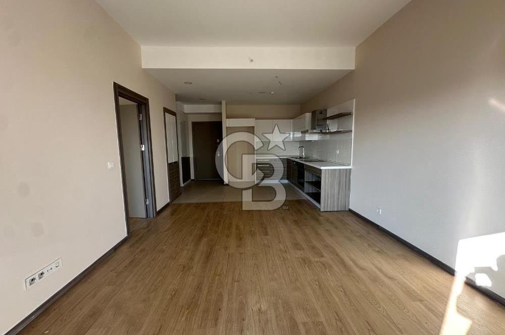 SEMBOL İSTANBUL'DA DENİZ MANZARALI BÜYÜK TİP 1+1 KİRALIK DAİRE