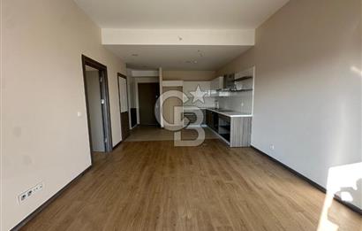 SEMBOL İSTANBUL'DA DENİZ MANZARALI BÜYÜK TİP 1+1 KİRALIK DAİRE