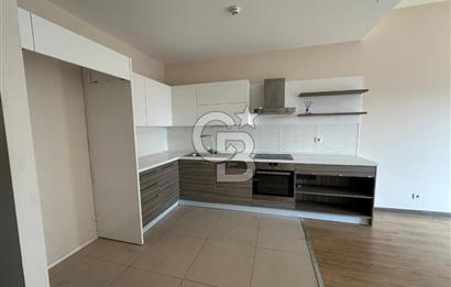 SEMBOL İSTANBUL'DA DENİZ MANZARALI BÜYÜK TİP 1+1 KİRALIK DAİRE