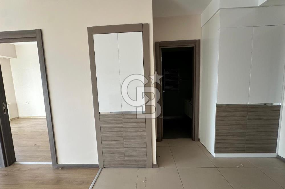 SEMBOL İSTANBUL'DA DENİZ MANZARALI BÜYÜK TİP 1+1 KİRALIK DAİRE