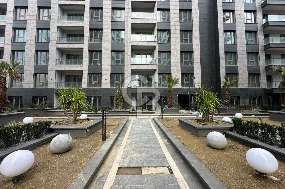 EMPİRE BEYLİKDÜZÜ 83 M2 SATILIK 2+1 BAHÇE KATI