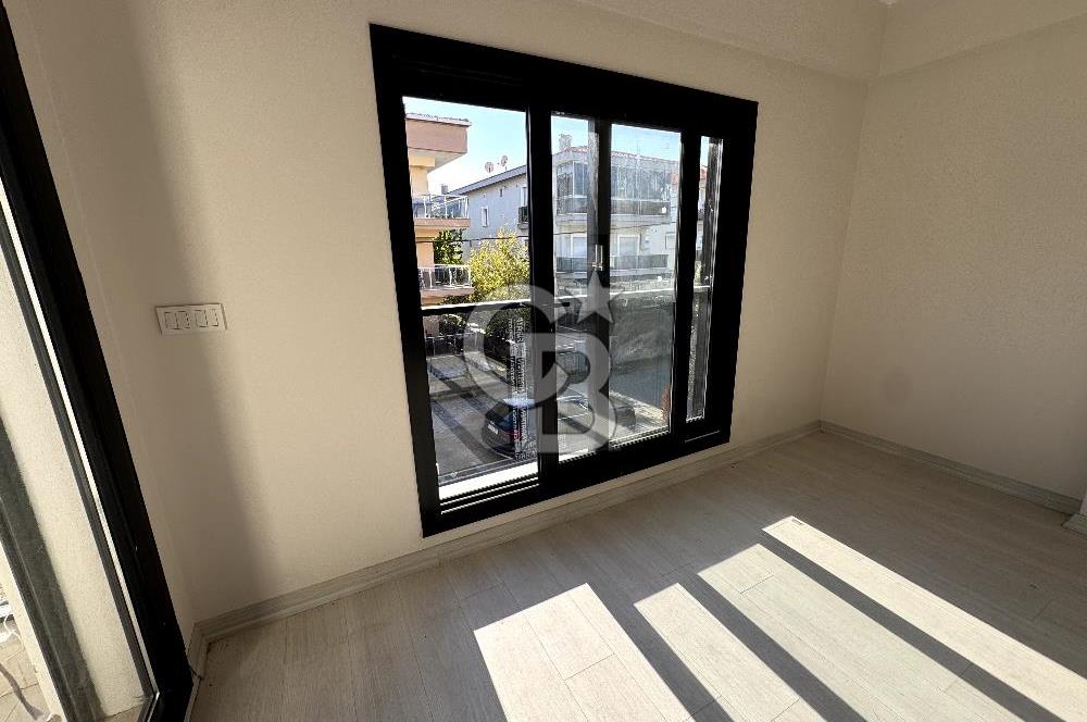 FOÇA'DA  SATILIK SIFIR 2+1  DAİRE