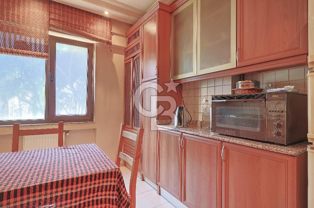 Kozyatağı'nda Satılık 3+1 Daire - 95m² Net, Merkezi Konum