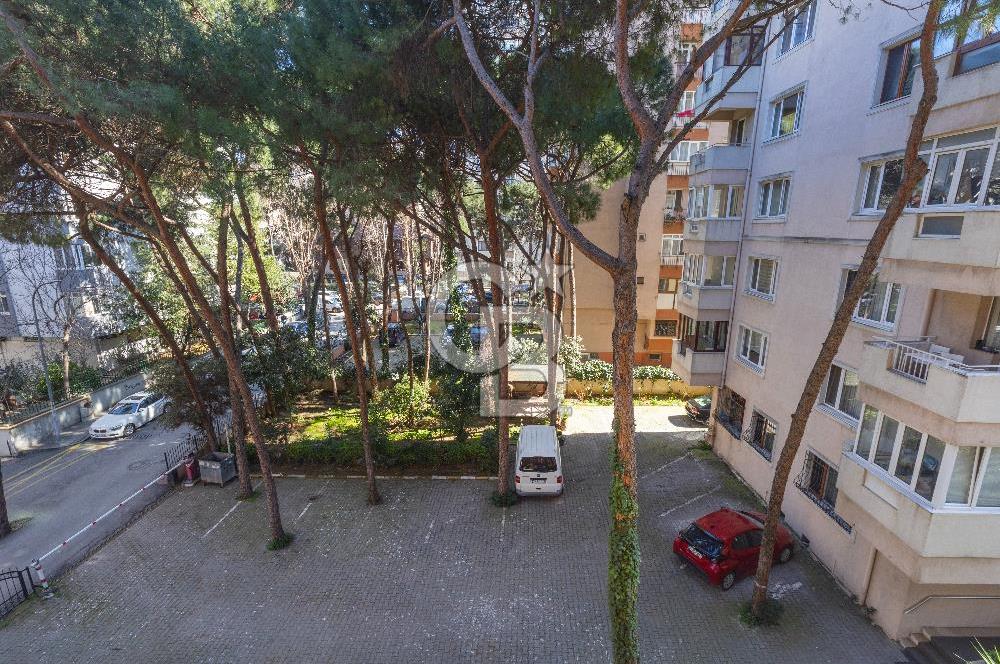 Kozyatağı'nda Satılık 3+1 Daire - 95m² Net, Merkezi Konum