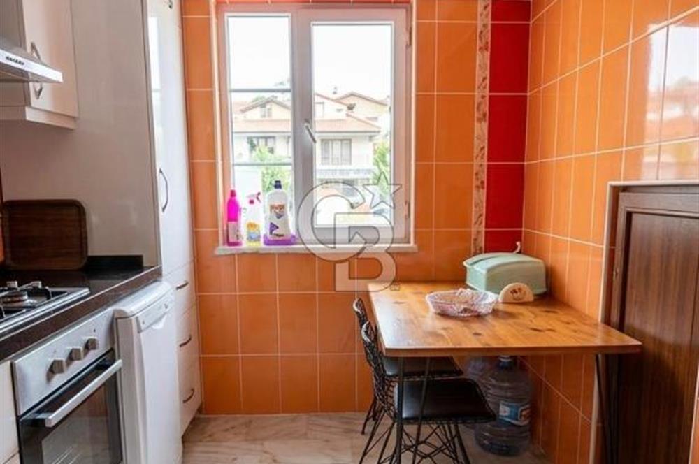 İstanbul'a Yakın Denize 100 Metre 308m2 Bahçeli İkiz Villa