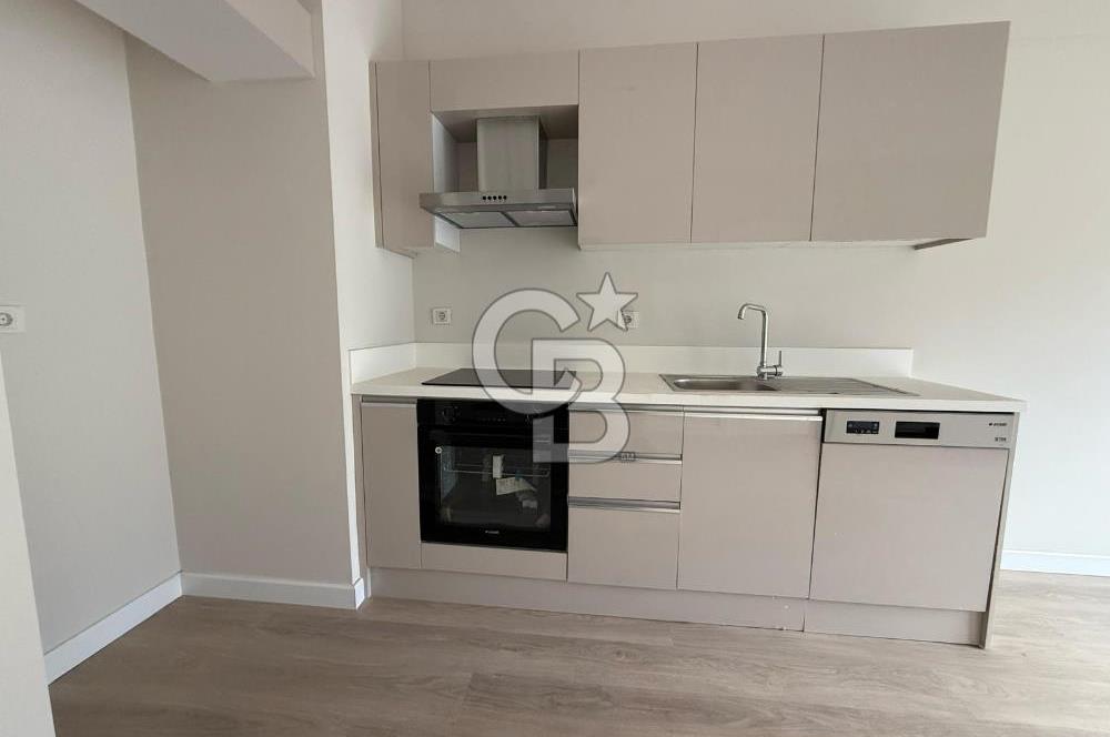 SUR YAPI SURCADDE 'DE CADDE MANZARALI KİRALIK 1+1 BALKONLU DAİRE