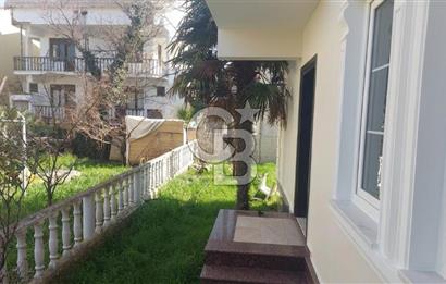 İstanbul'a Yakın Denize 100 Metre 308m2 Bahçeli İkiz Villa