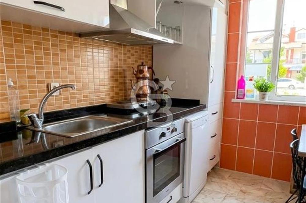 İstanbul'a Yakın Denize 100 Metre 308m2 Bahçeli İkiz Villa