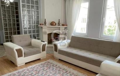 İstanbul'a Yakın Denize 100 Metre 308m2 Bahçeli İkiz Villa