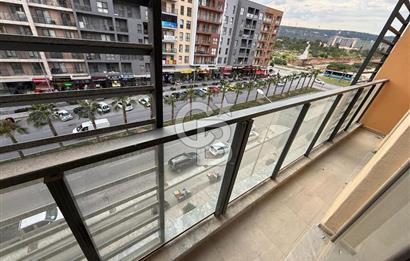 SUR YAPI SURCADDE 'DE CADDE MANZARALI KİRALIK 1+1 BALKONLU DAİRE