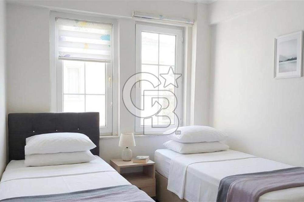 İstanbul'a Yakın Denize 100 Metre 308m2 Bahçeli İkiz Villa