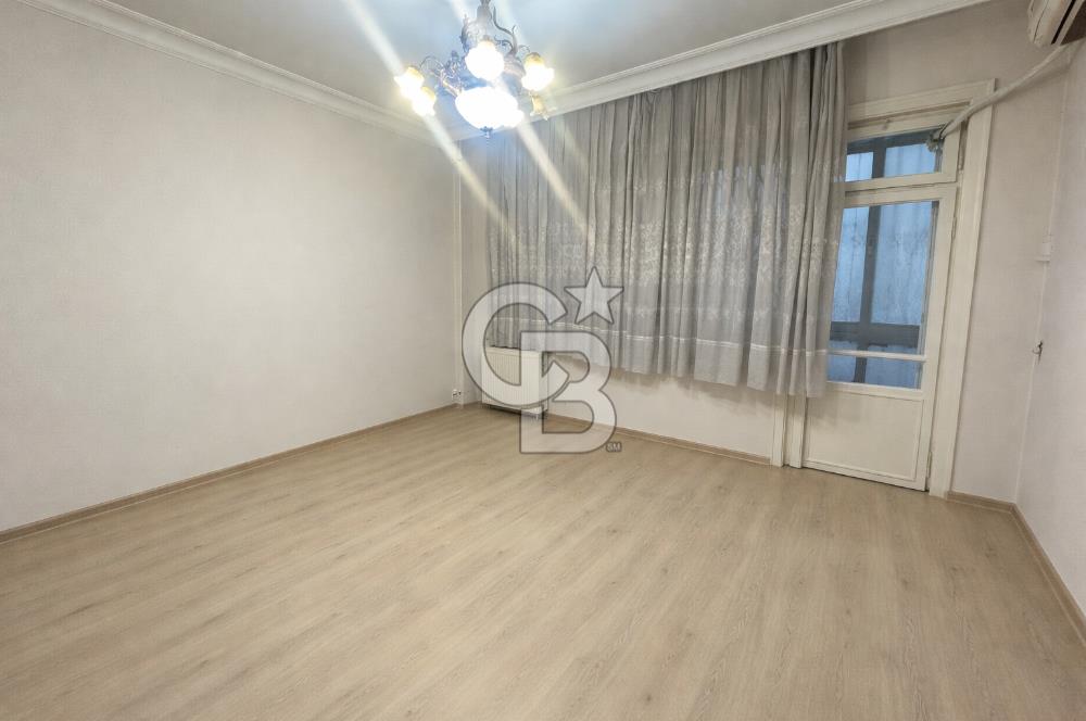 ŞİŞLİ, OSMANBEY, HALASGARGAZİ CADDESİNE KOMŞU 130 M2 DAİRE