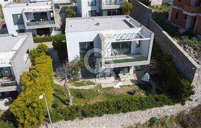 ORTAKENT MERKEZDE SİTEDE KİRALIK EŞYASIZ 2+1 GENİŞ DAİRE