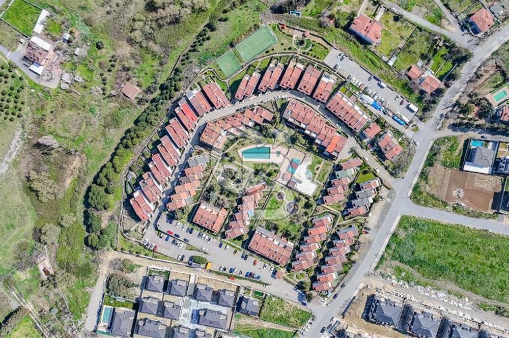 DENİZTEPE EVLERİNDE SATILIK DENİZ MANZARALI 3+2 LÜKS VİLLA