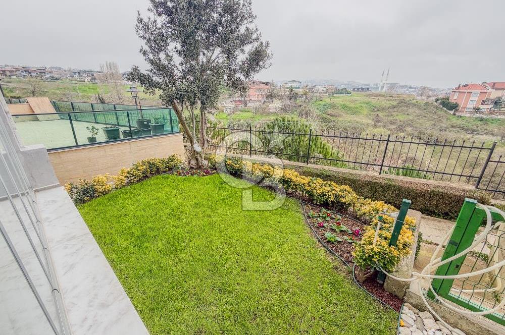 DENİZTEPE EVLERİNDE SATILIK DENİZ MANZARALI 3+2 LÜKS VİLLA