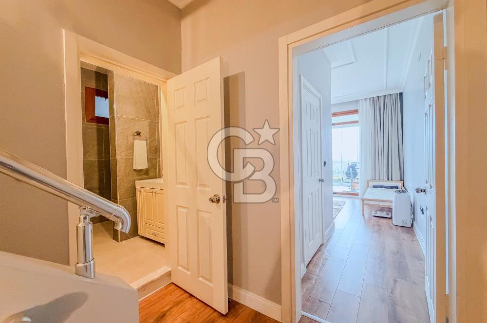 DENİZTEPE EVLERİNDE SATILIK DENİZ MANZARALI 3+2 LÜKS VİLLA