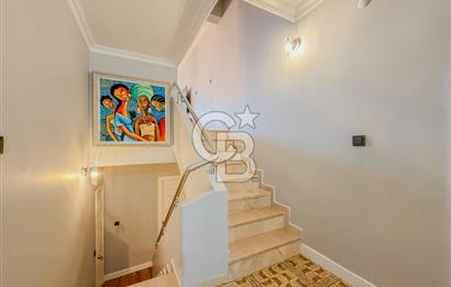 DENİZTEPE EVLERİNDE SATILIK DENİZ MANZARALI 3+2 LÜKS VİLLA