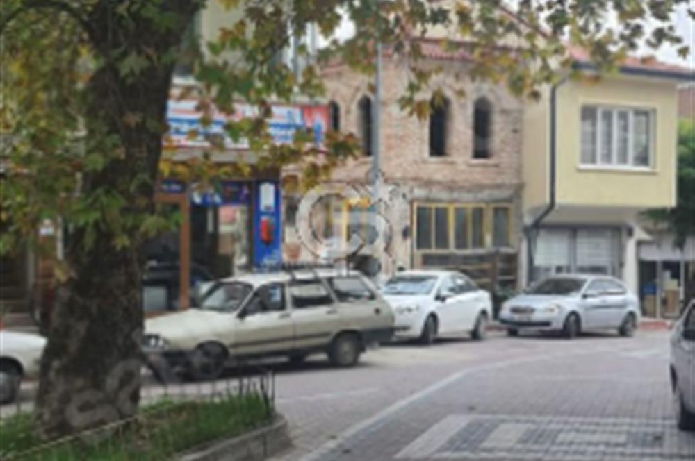 ÇARŞI İÇİNDE 2 KATLI BİNA SATILIK