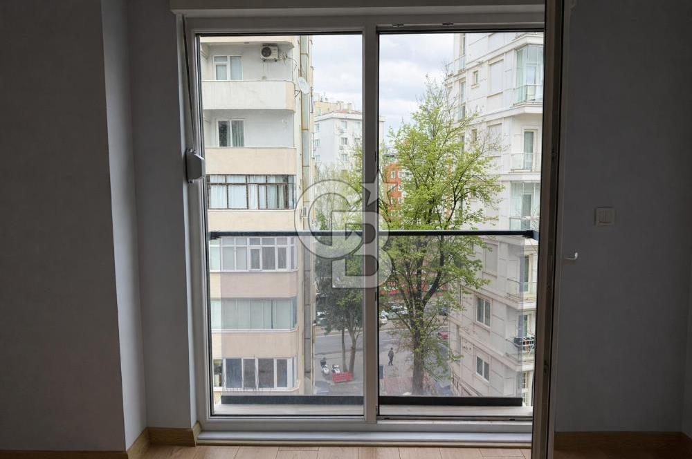 FENERYOLU'NDA YENİ BİNADA OTOPARKLI FERAH MERKEZİ KONUMDA 2+1