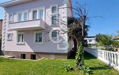 İstanbul'a Yakın Denize 100 Metre 308m2 Bahçeli İkiz Villa