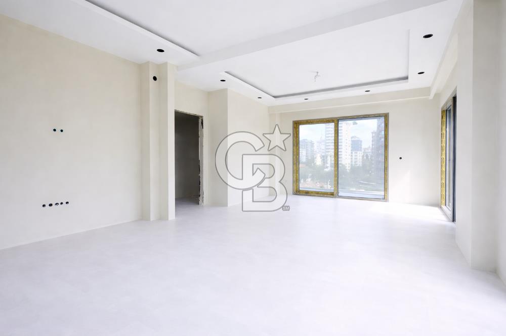 FENERBAHÇE , SELAHATTİN PINAR SOKAK'TA 4+1 KATTA TEK NET 140 M2 DAİRE