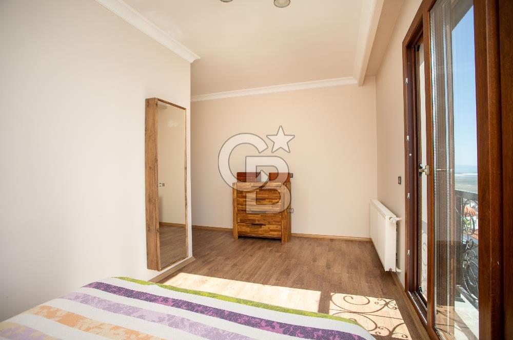 Foça Yenibağarası Mah. Satılık 4+1 Müstakil Villa